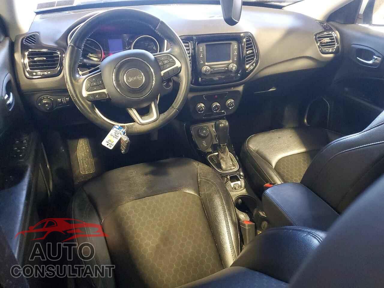 JEEP COMPASS 2018 - 3C4NJDBBXJT433578