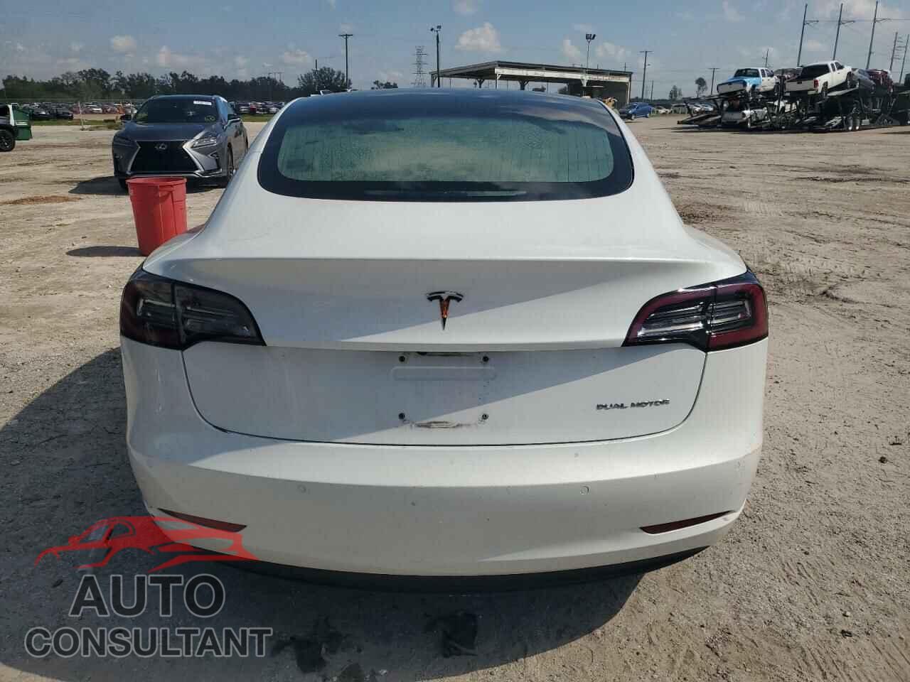TESLA MODEL 3 2018 - 5YJ3E1EB0JF134279