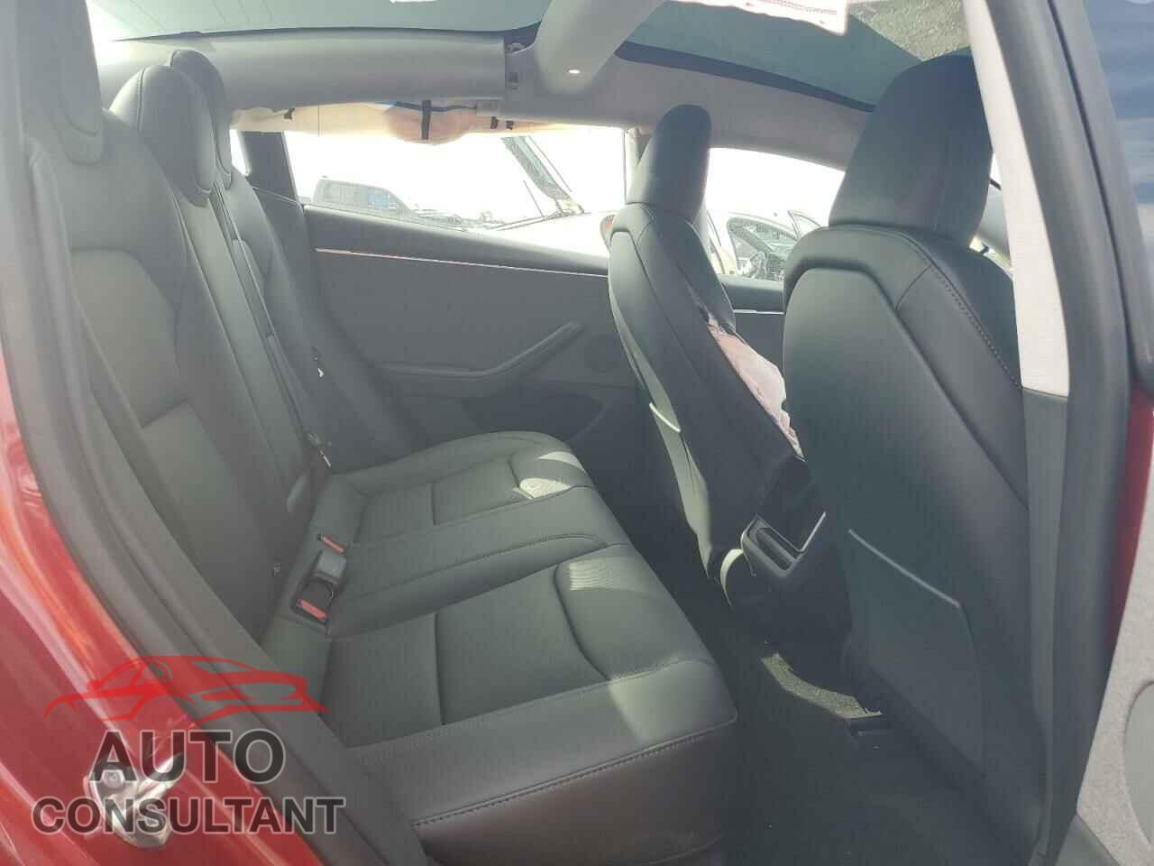 TESLA MODEL 3 2024 - 5YJ3E1EA3RF732742