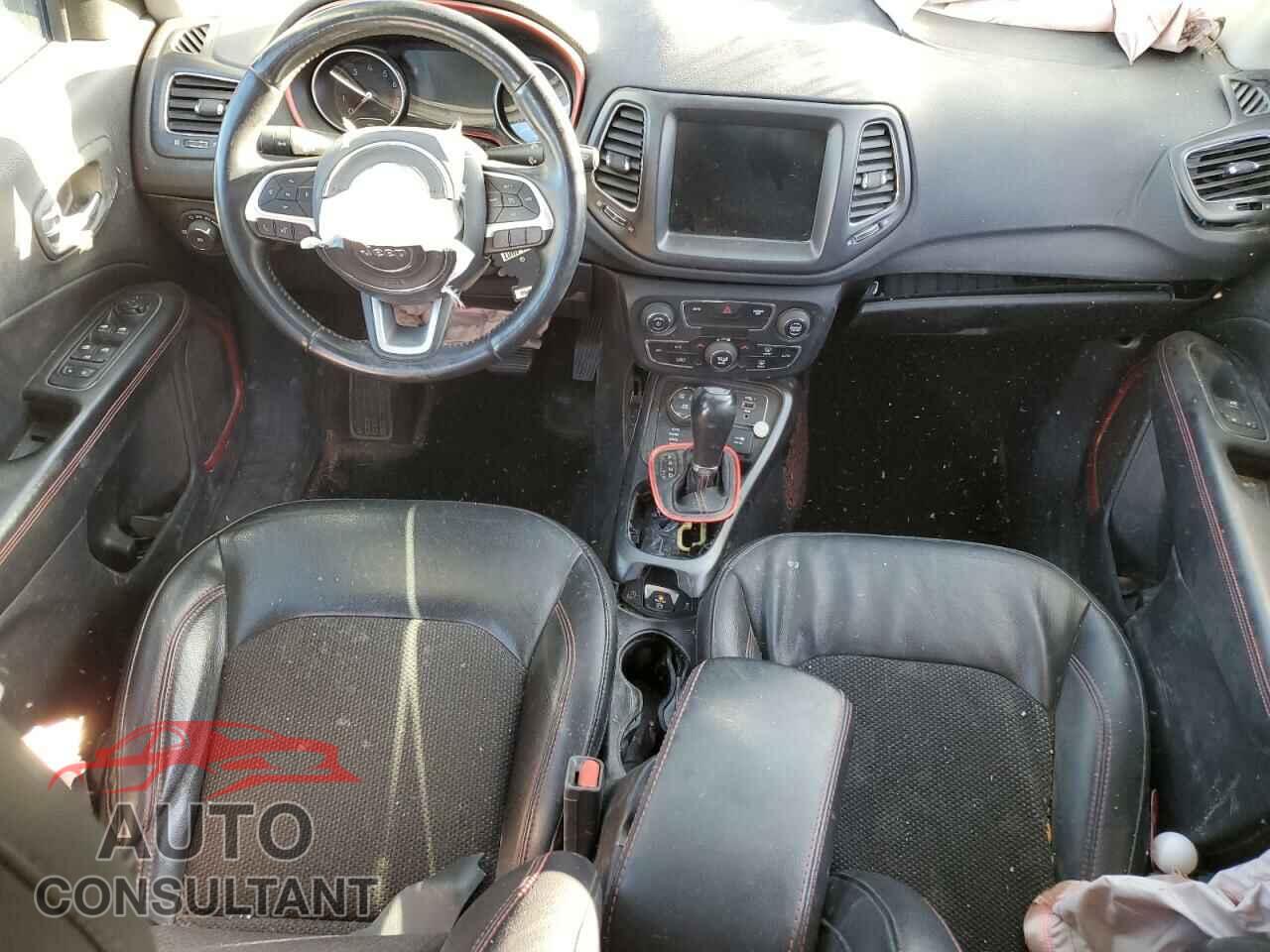 JEEP COMPASS 2019 - 3C4NJDDB5KT848175