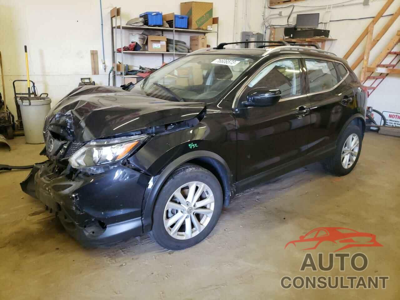 NISSAN ROGUE 2018 - JN1BJ1CRXJW292537