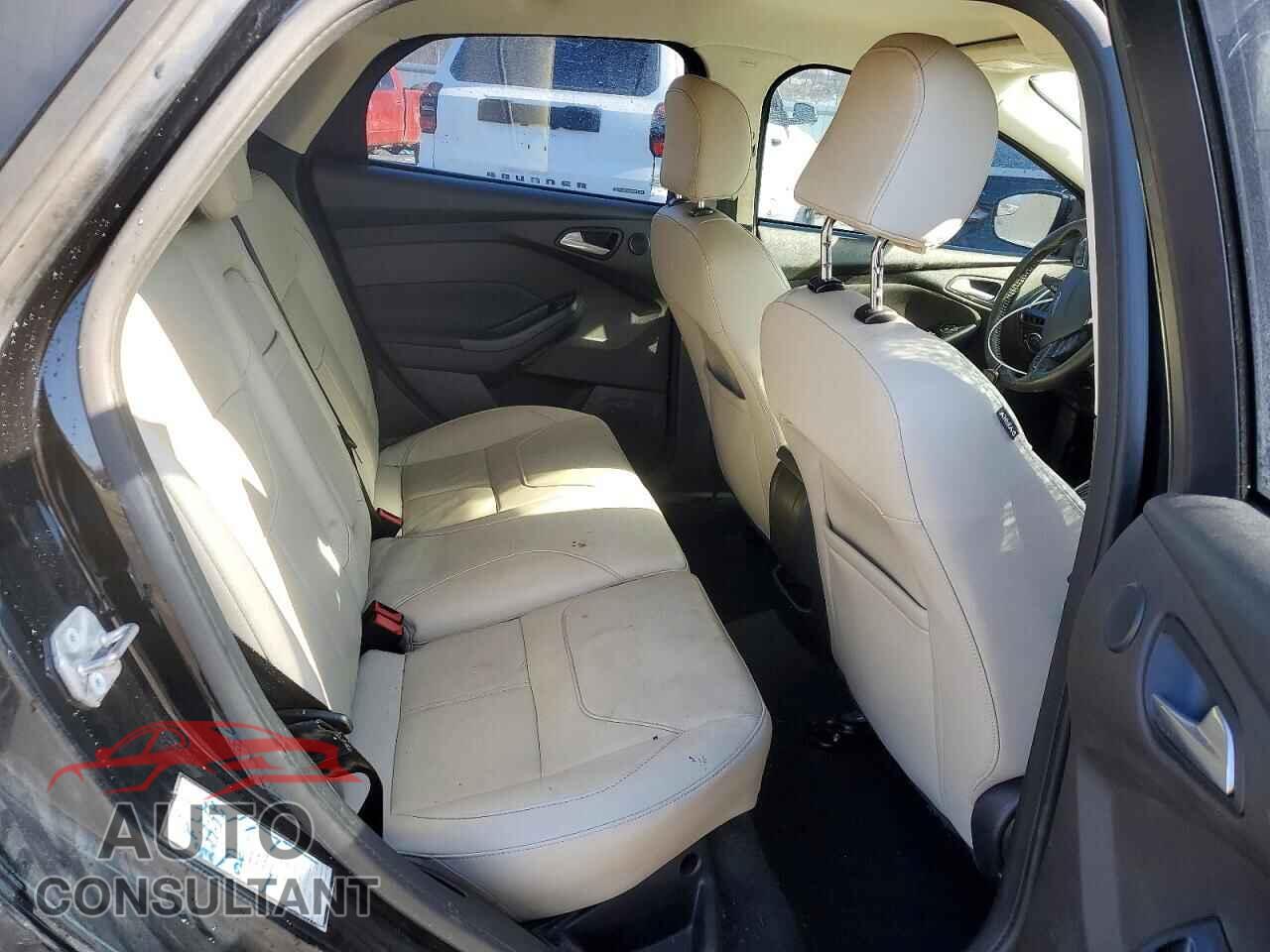 FORD FOCUS 2016 - 1FADP3N21GL285685