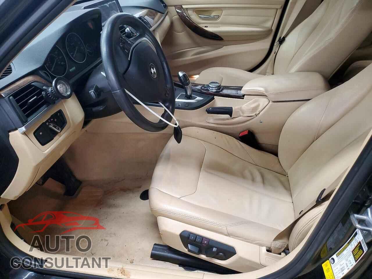 BMW 3 SERIES 2014 - WBA3A5G54ENP28811