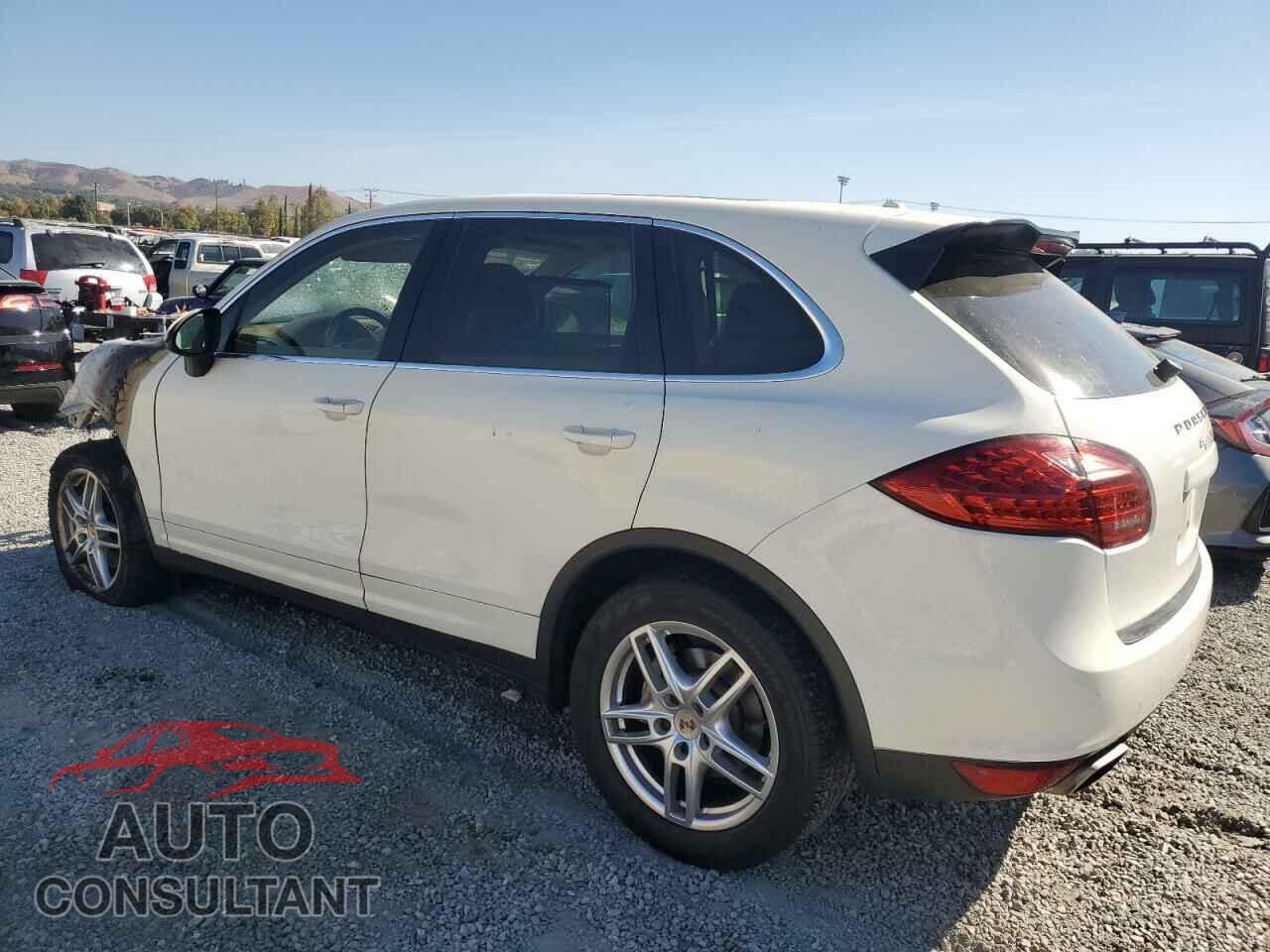 PORSCHE CAYENNE 2012 - WP1AB2A2XCLA43823