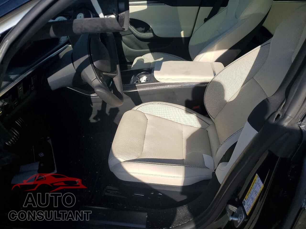 TESLA MODEL S 2023 - 5YJSA1E62PF524562