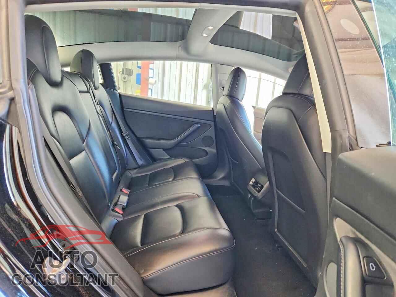 TESLA MODEL 3 2022 - 5YJ3E1EA2NF368761