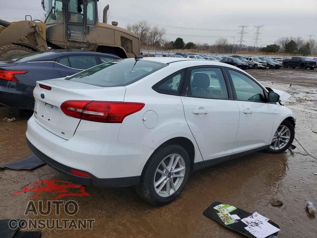 FORD FOCUS 2018 - 1FADP3F26JL320338