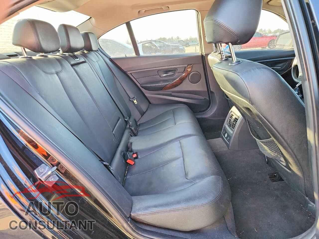 BMW 3 SERIES 2013 - WBA3B3C54DF537261