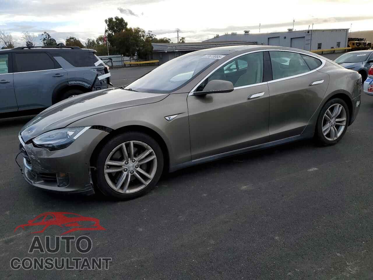 TESLA MODEL S 2015 - 5YJSA1S11FF100457