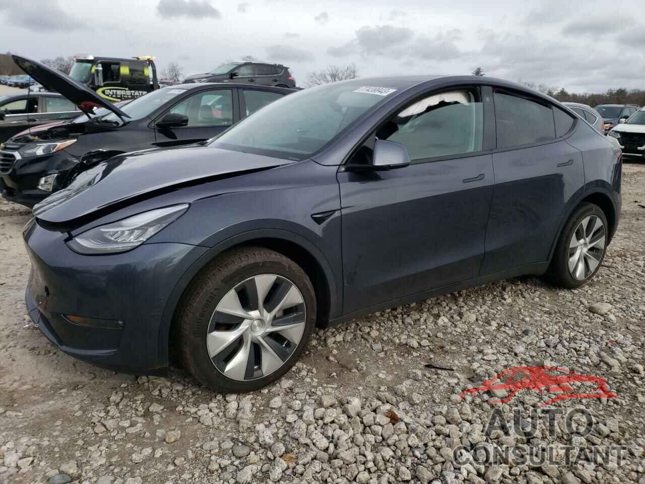 TESLA MODEL Y 2021 - 5YJYGDEE2MF301242