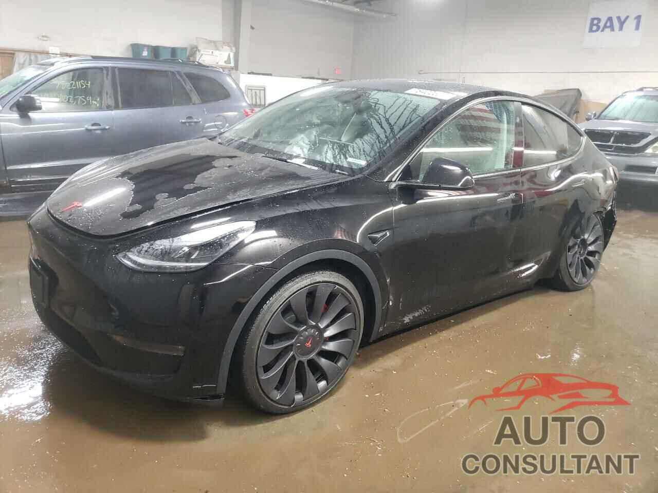 TESLA MODEL Y 2024 - 7SAYGDEF8RA295866