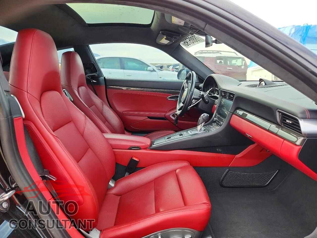 PORSCHE 911 2017 - WP0AB2A90HS123725