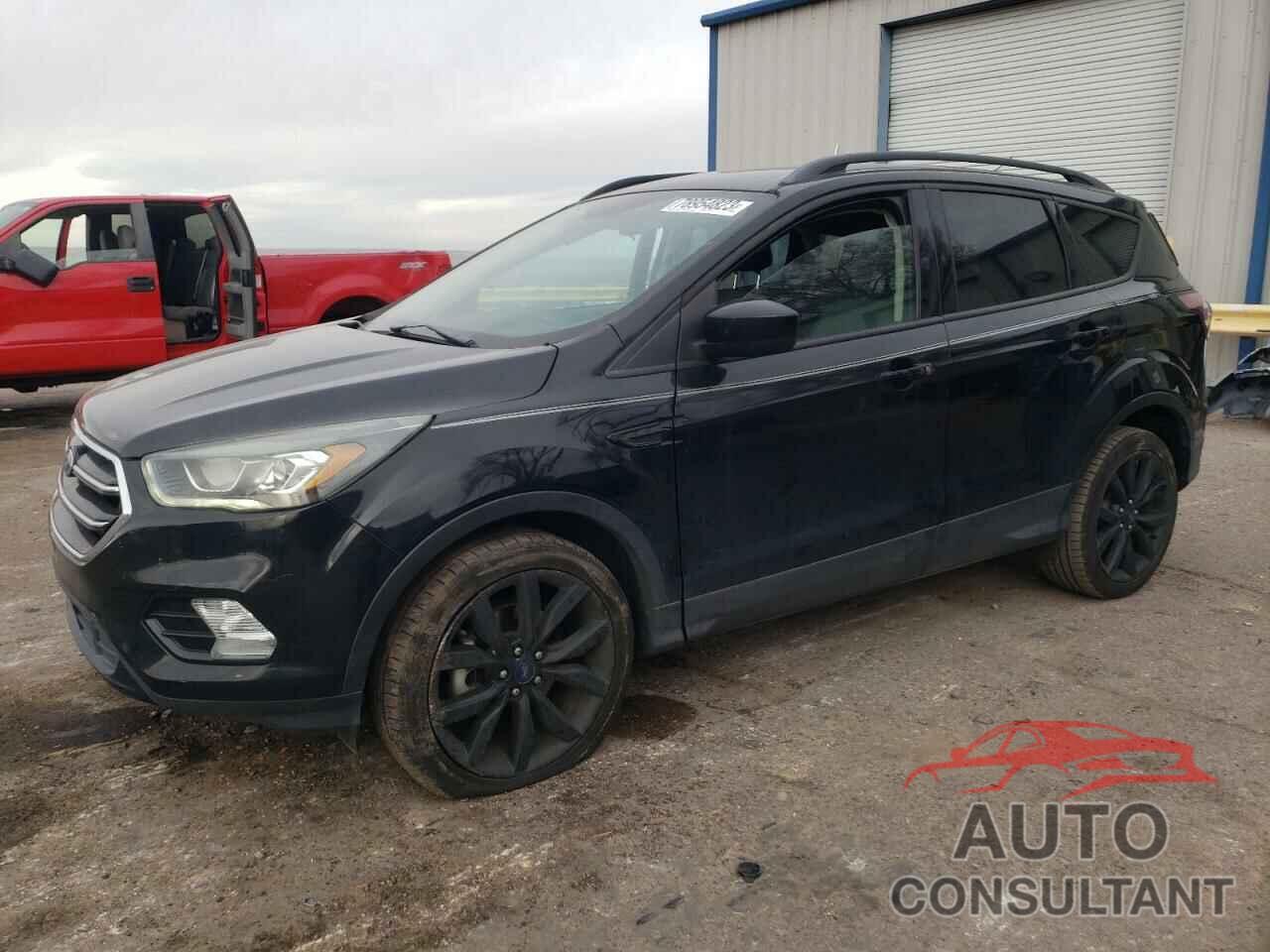 FORD ESCAPE 2017 - 1FMCU0GD8HUA68511