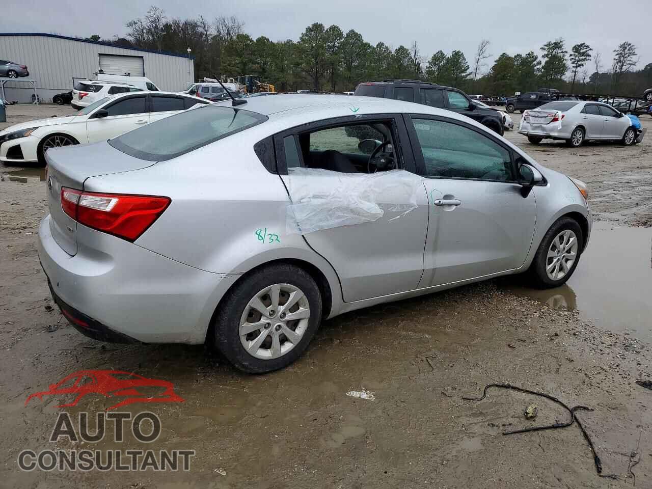 KIA RIO 2013 - KNADM4A38D6282815