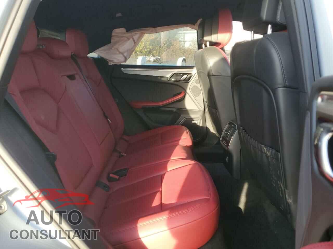 PORSCHE MACAN 2018 - WP1AB2A59JLB31592
