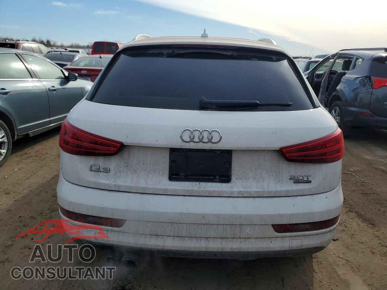 AUDI Q3 2017 - WA1ECCFS3HR008943