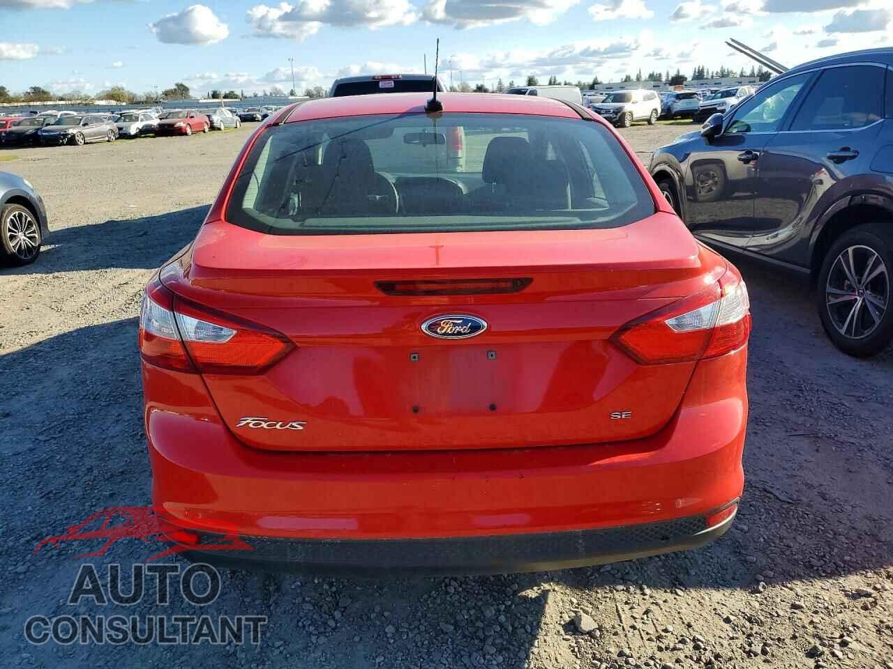 FORD FOCUS 2014 - 1FADP3F24EL169974
