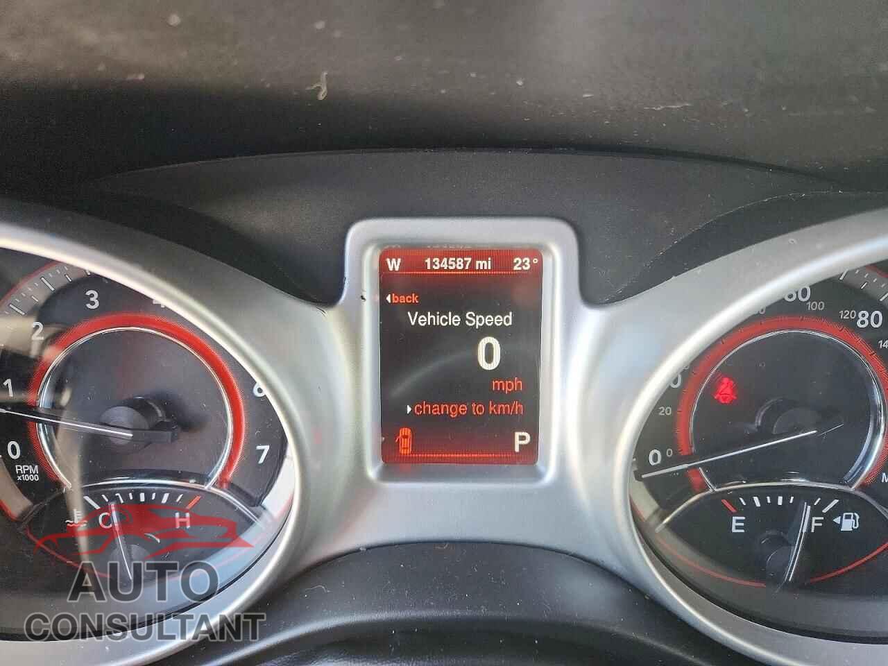 DODGE JOURNEY 2017 - 3C4PDCCG5HT539581