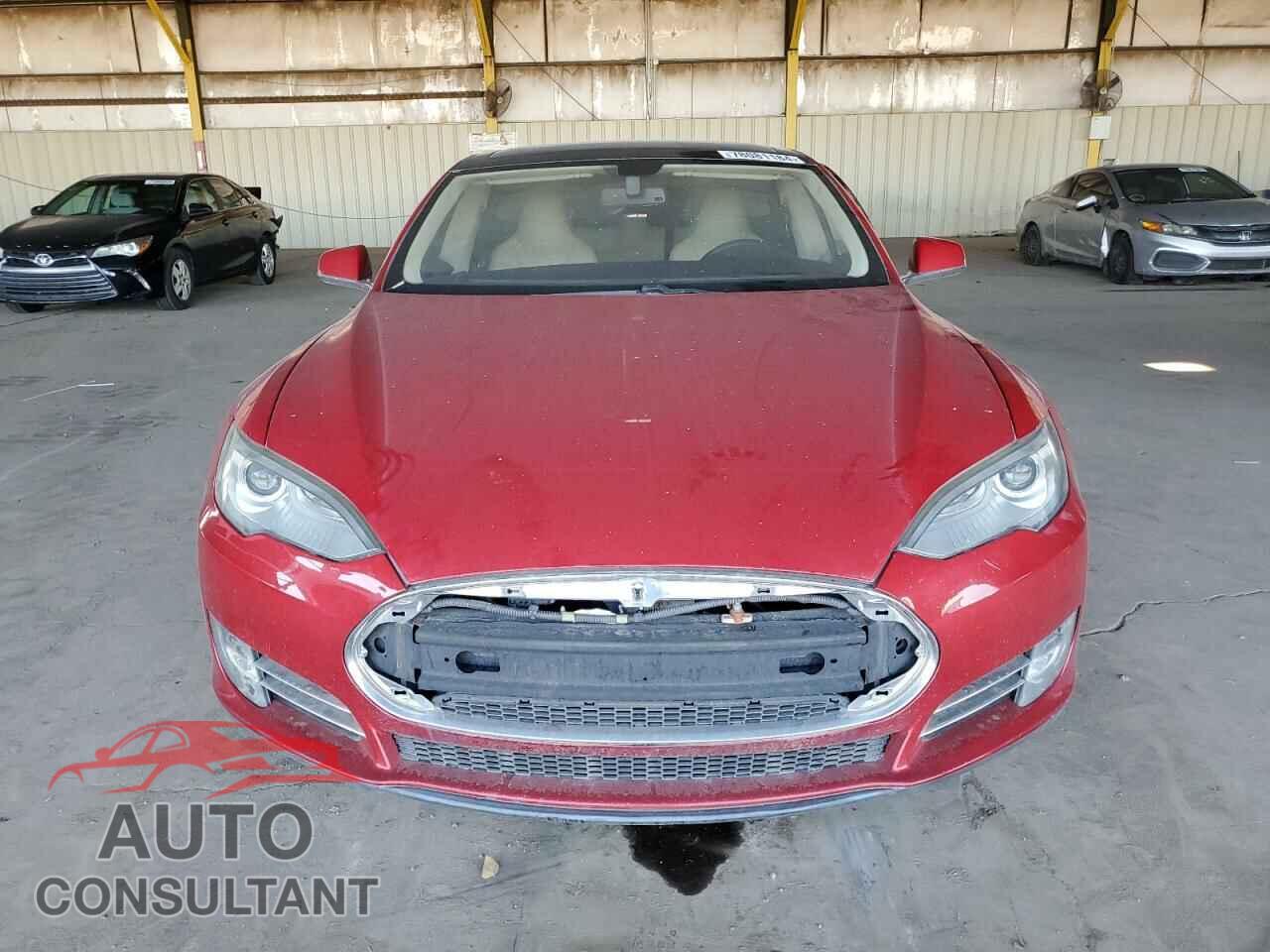 TESLA MODEL S 2013 - 5YJSA1DN5DFP17499