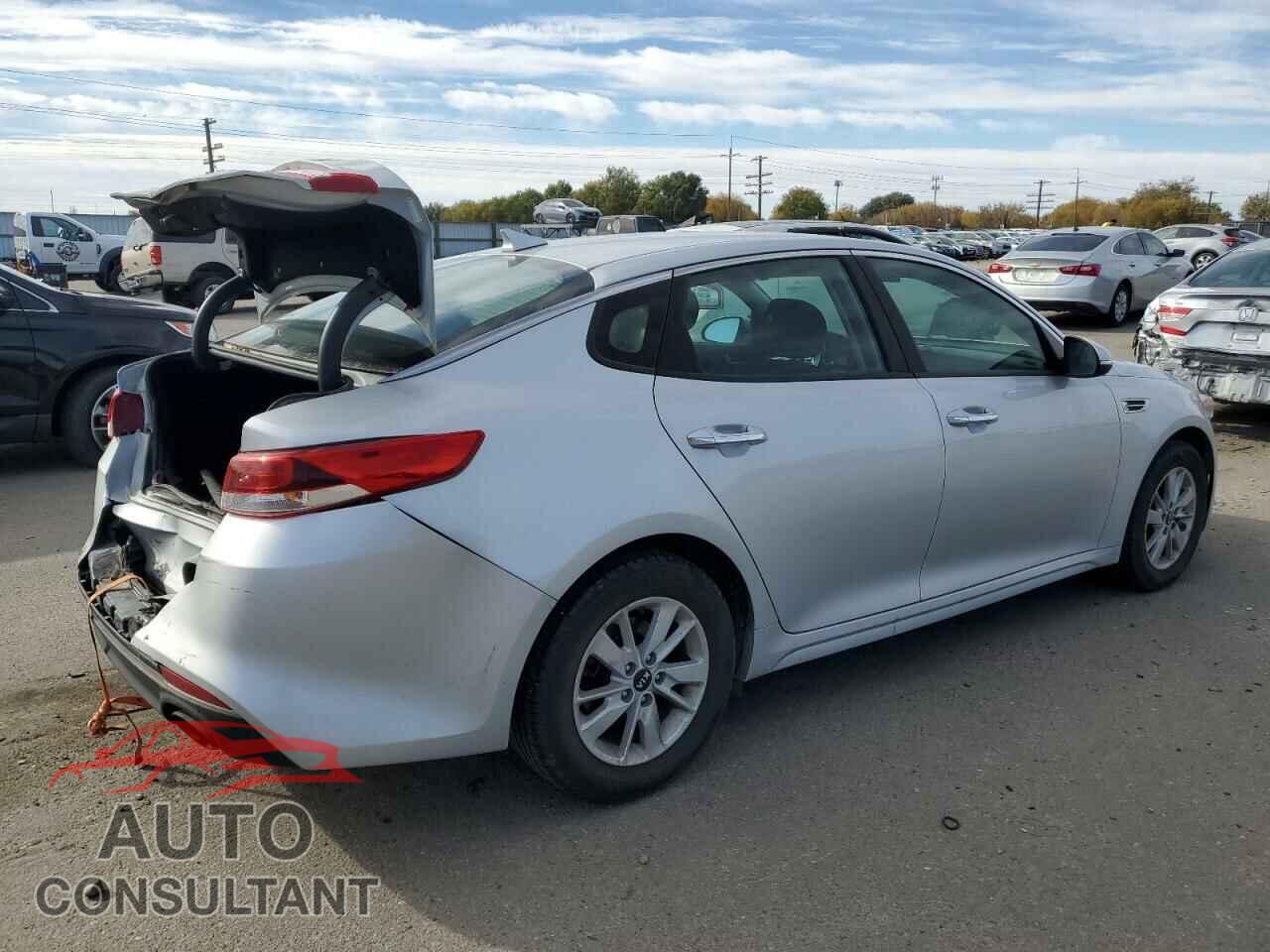 KIA OPTIMA 2017 - KNAGT4L35H5162222
