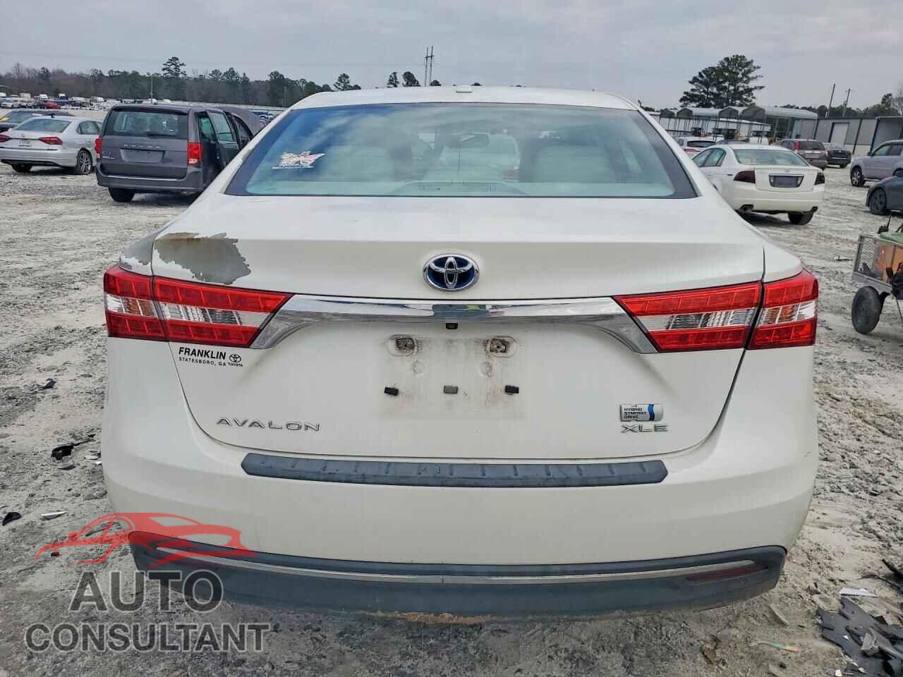 TOYOTA AVALON HYBRID 2013 - 4T1BD1EB8DU015420