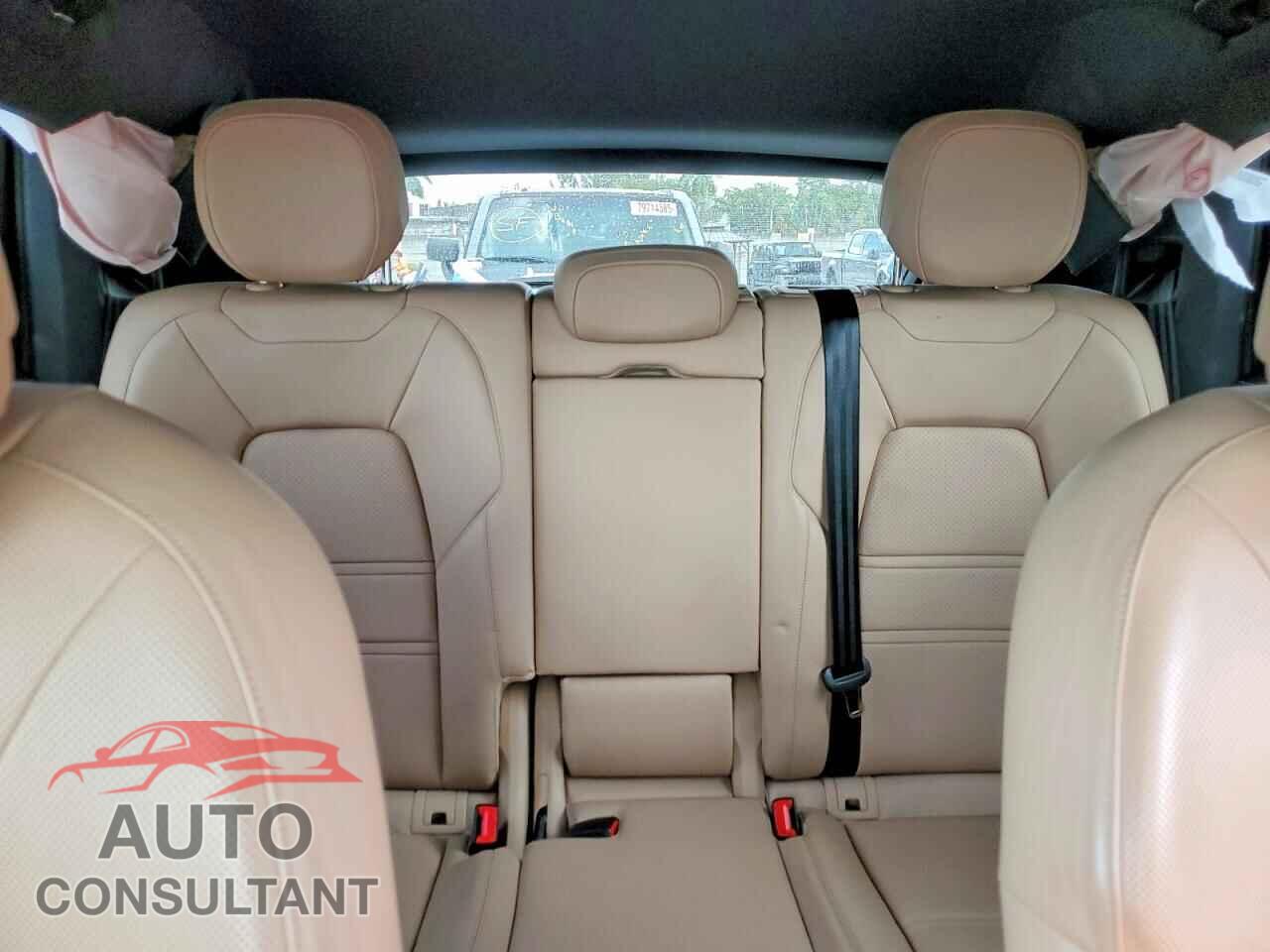 PORSCHE CAYENNE 2019 - WP1AA2AY4KDA05066