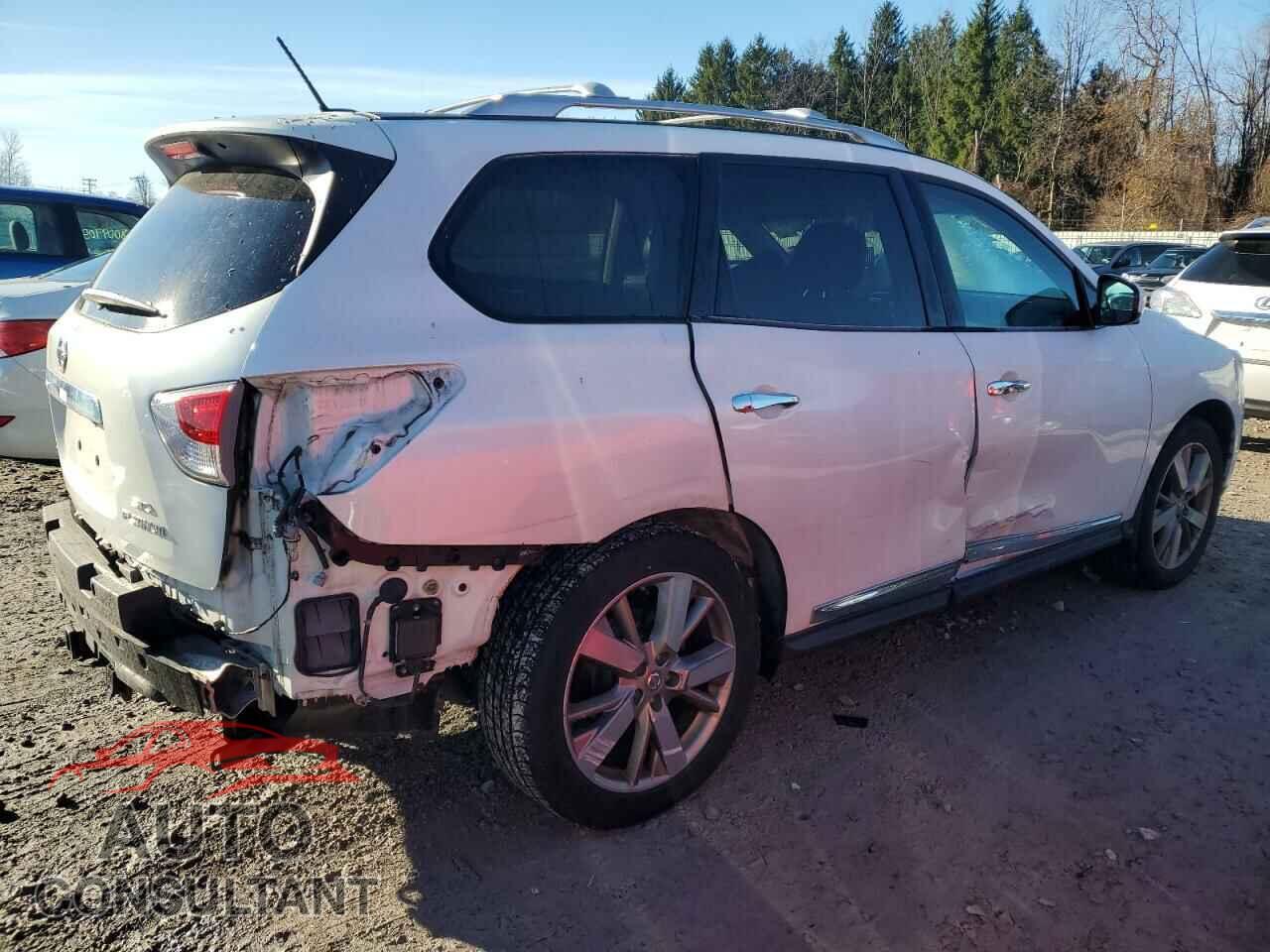 NISSAN PATHFINDER 2015 - 5N1AR2MM5FC677454