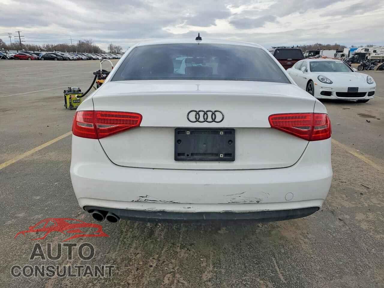 AUDI A4 2013 - WAUAFAFL1DN010665