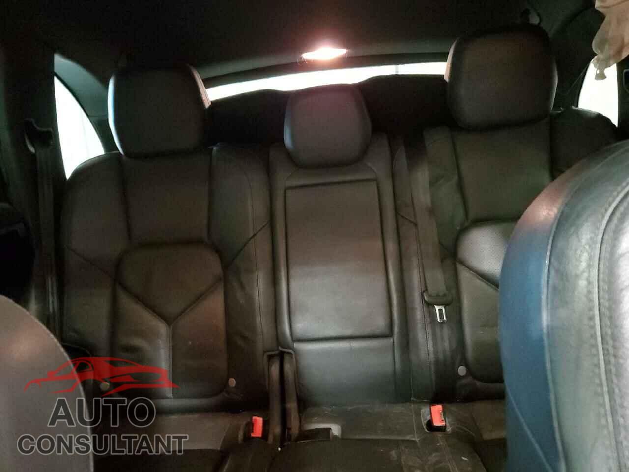 PORSCHE CAYENNE 2013 - WP1AF2A24DLA24156