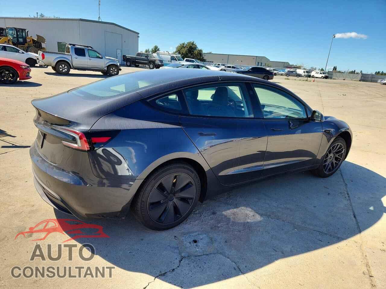 TESLA MODEL 3 2025 - 5YJ3E1EA4SF007995