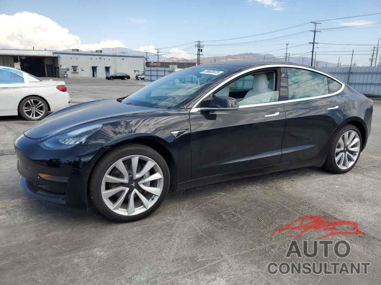 TESLA MODEL 3 2019 - 5YJ3E1EA5KF445215