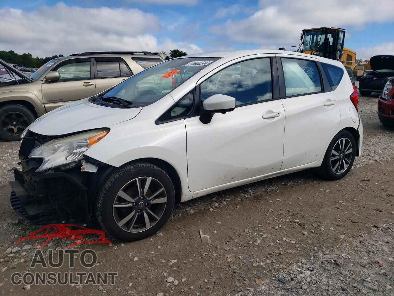 NISSAN VERSA 2017 - 3N1CE2CP3HL352445