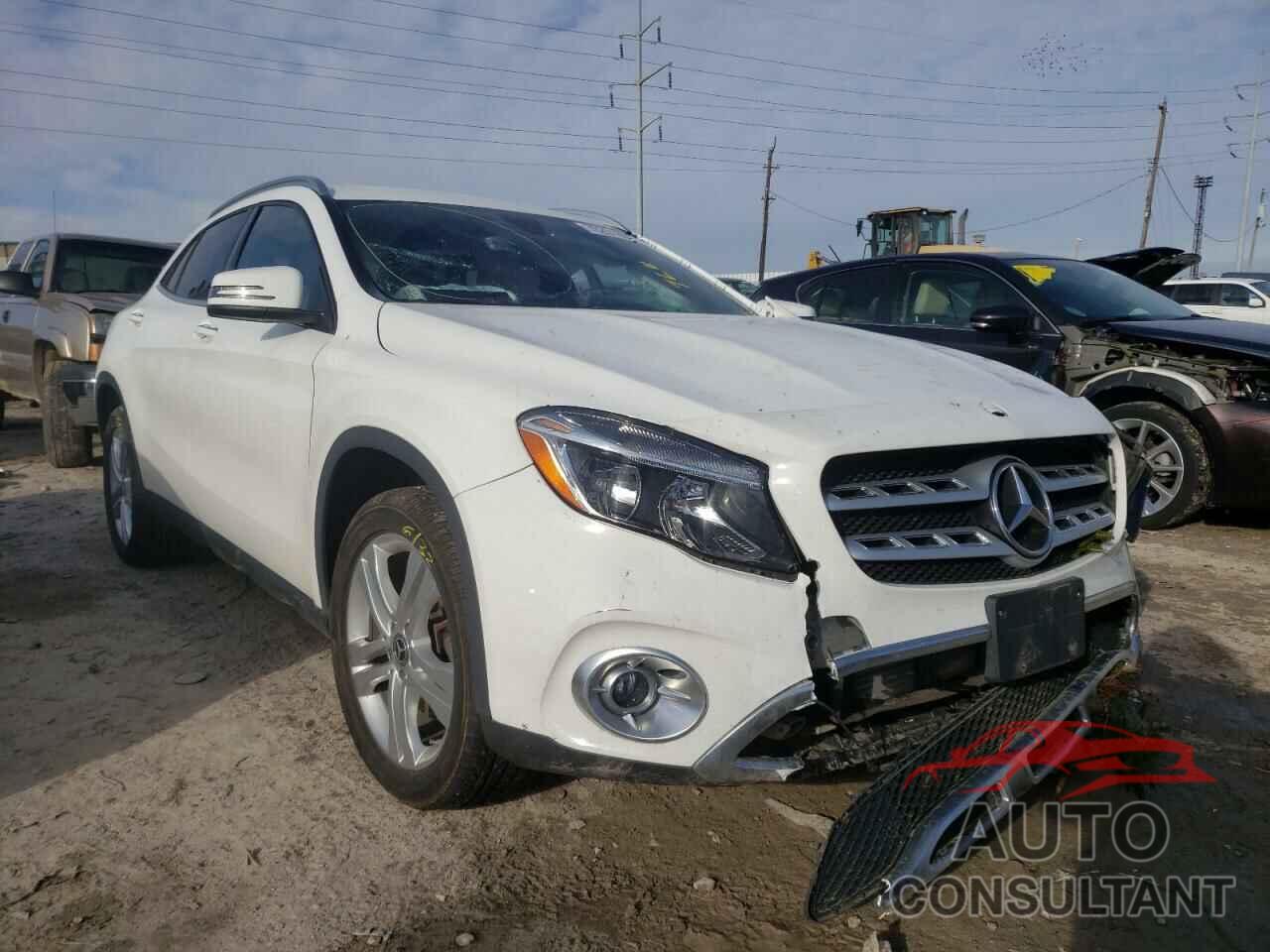 MERCEDES-BENZ GLA-CLASS 2019 - WDCTG4GB8KJ624563