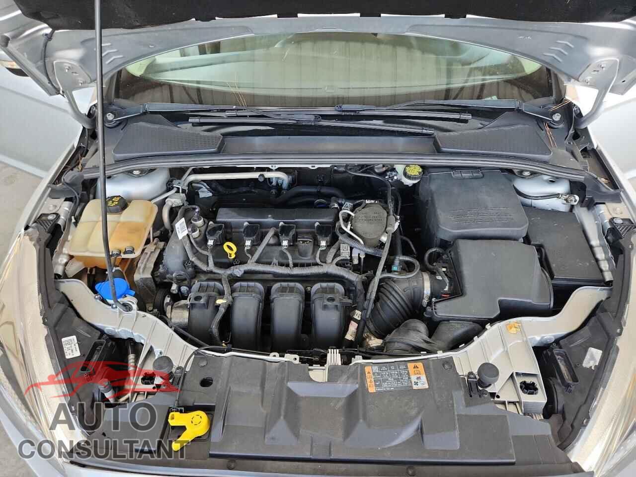 FORD FOCUS 2015 - 1FADP3K26FL227543