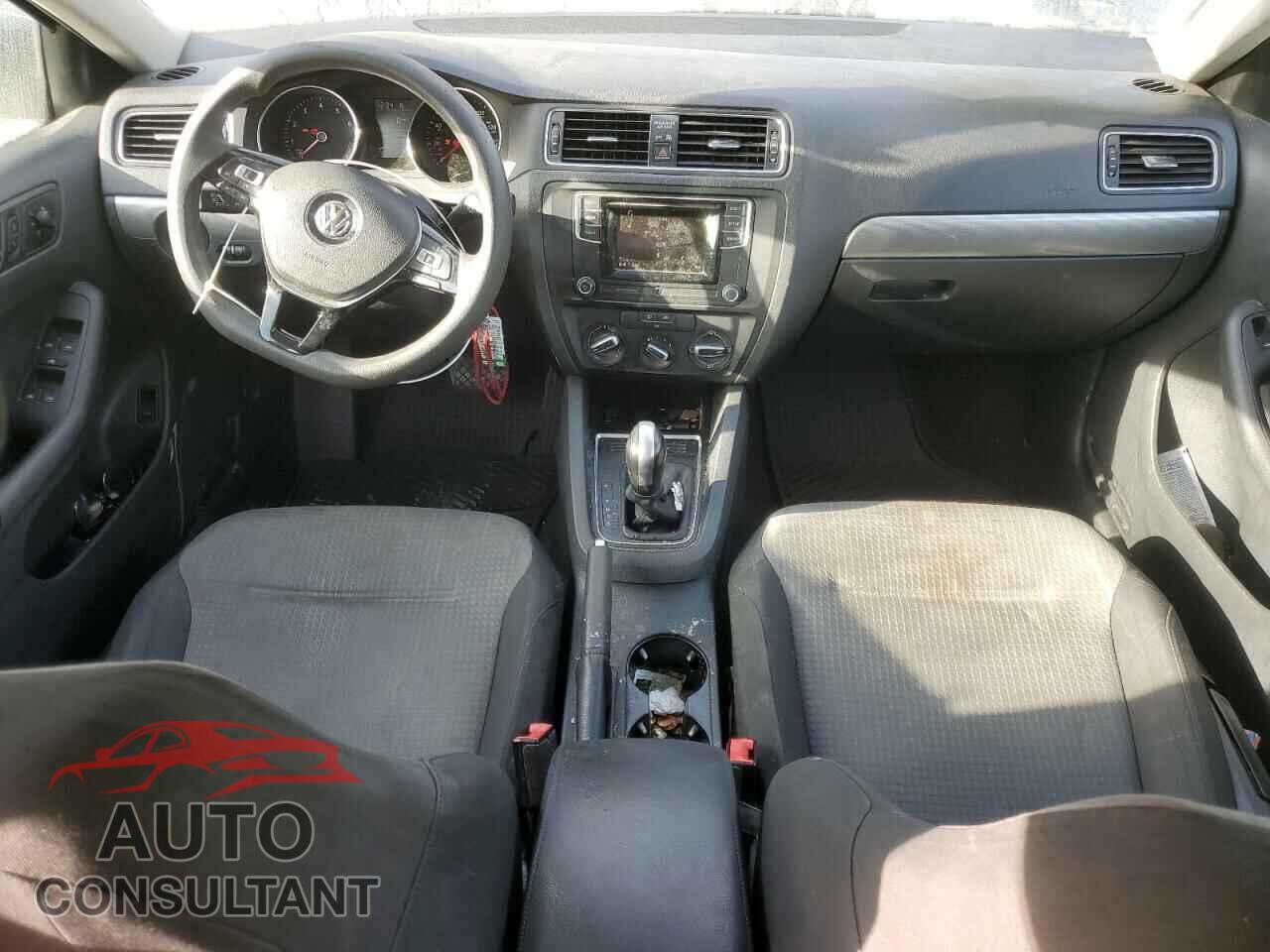 VOLKSWAGEN JETTA 2017 - 3VW2B7AJ2HM212147