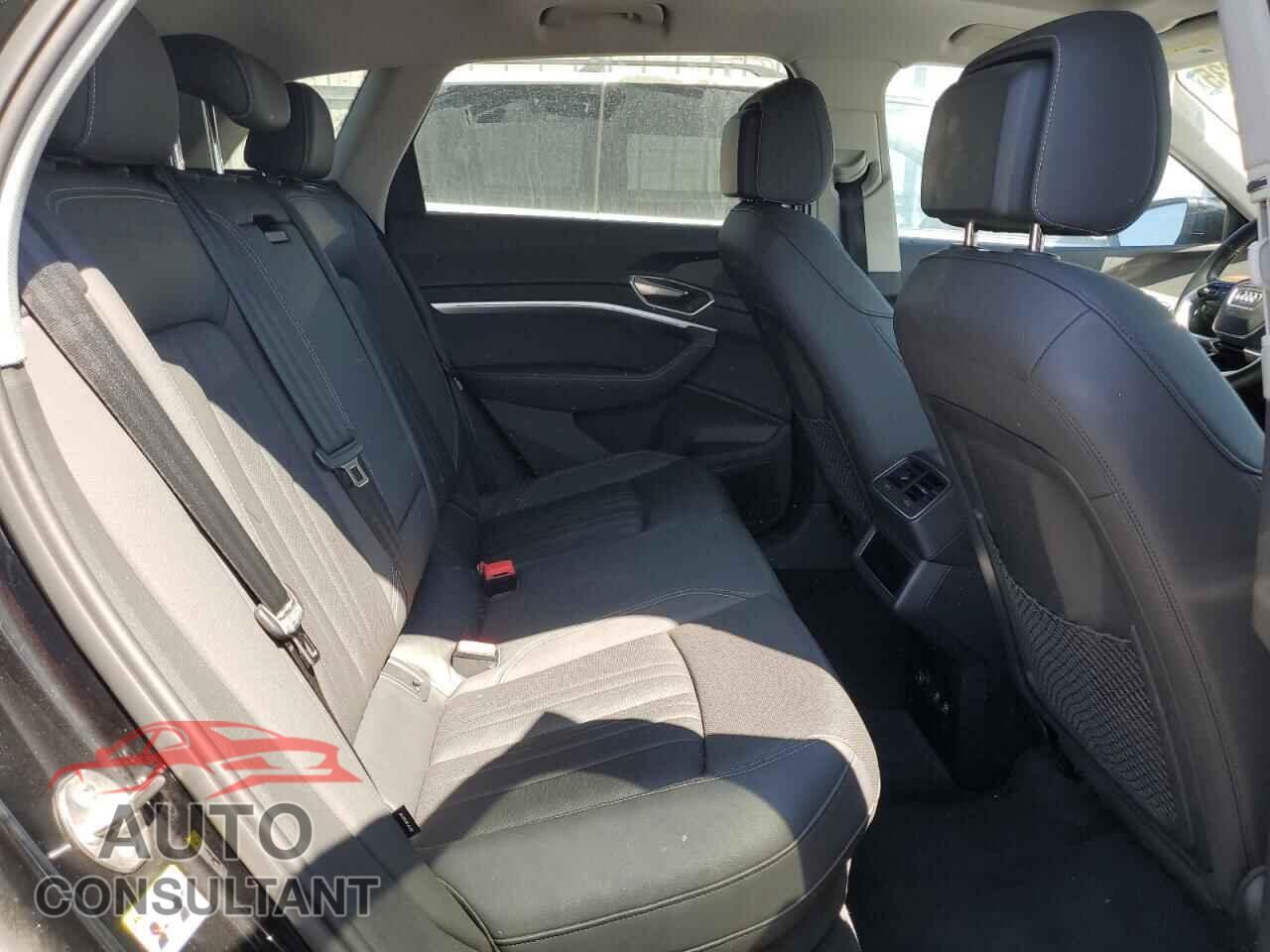 AUDI E-TRON 2019 - WA1LABGE3KB012796