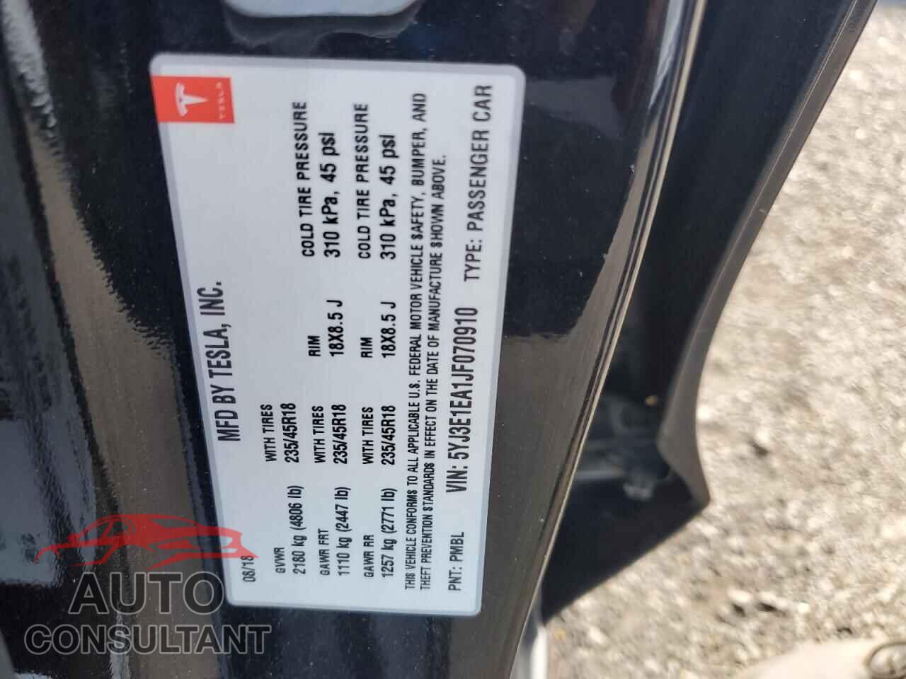 TESLA MODEL 3 2018 - 5YJ3E1EA1JF070910