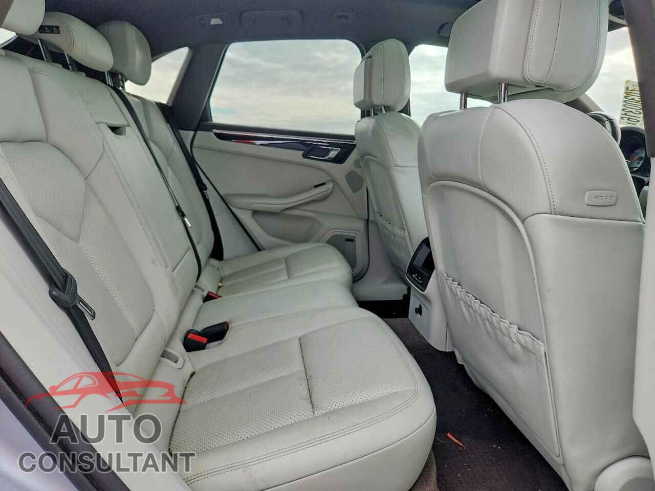 PORSCHE MACAN 2015 - WP1AB2A54FLB70954