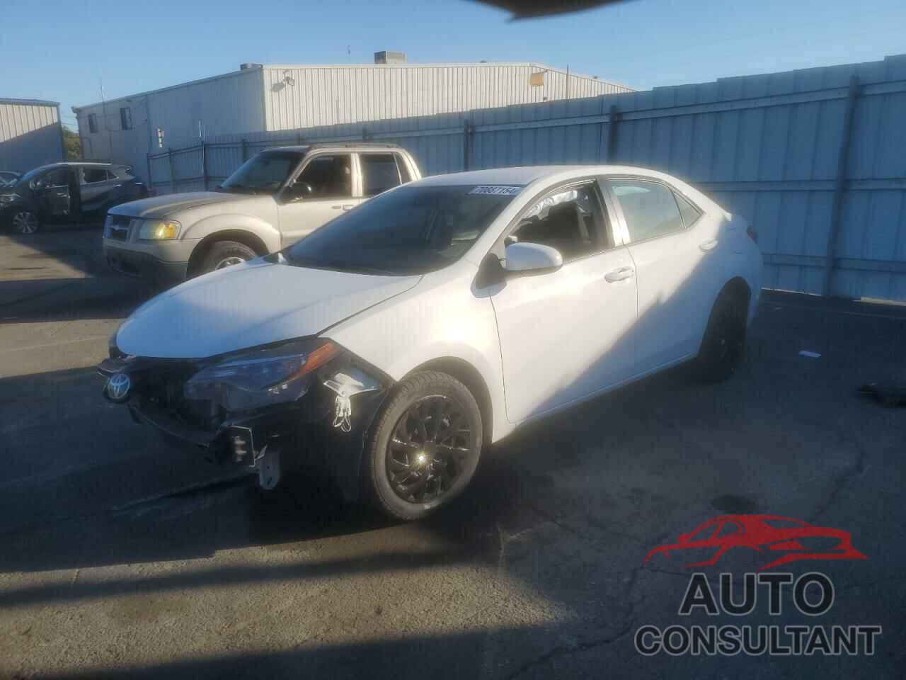 TOYOTA COROLLA 2018 - 5YFBURHE6JP745182