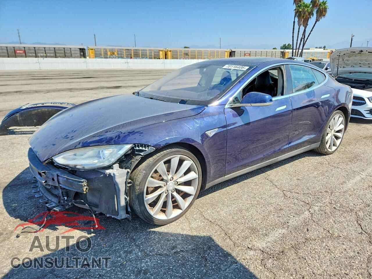 TESLA MODEL S 2013 - 5YJSA1DN0DFP12274