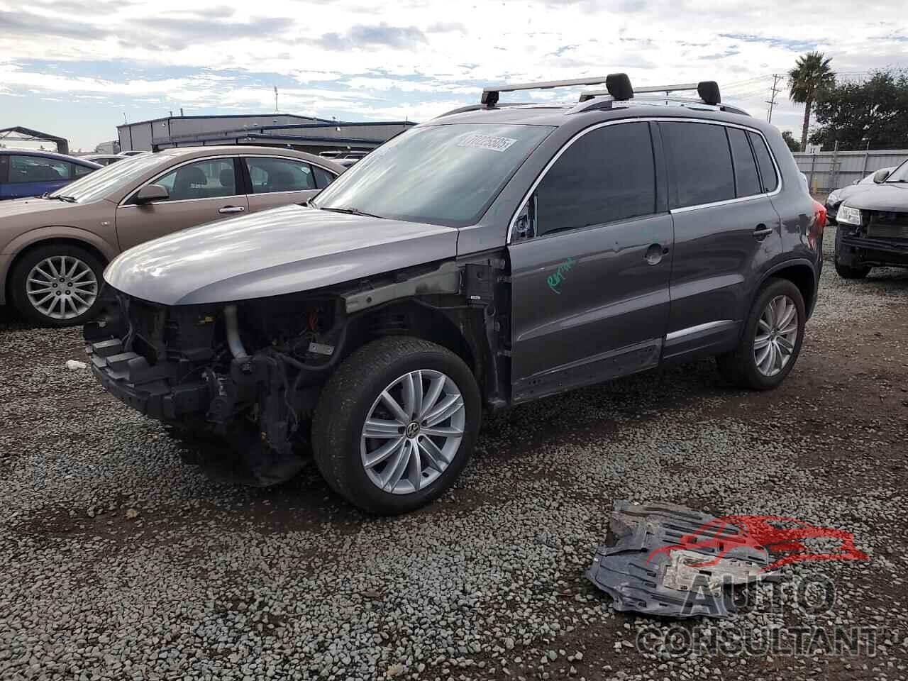 VOLKSWAGEN TIGUAN 2012 - WVGAV7AX8CW098797