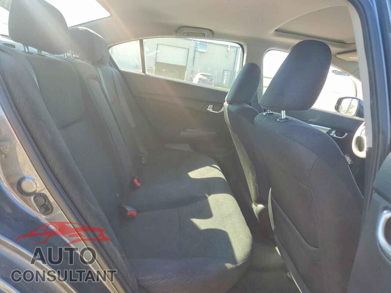 HONDA CIVIC 2013 - 19XFB2F80DE036362