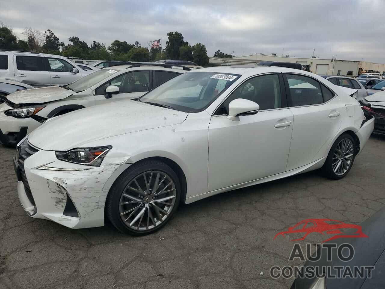 LEXUS IS 2017 - JTHBA1D21H5058994