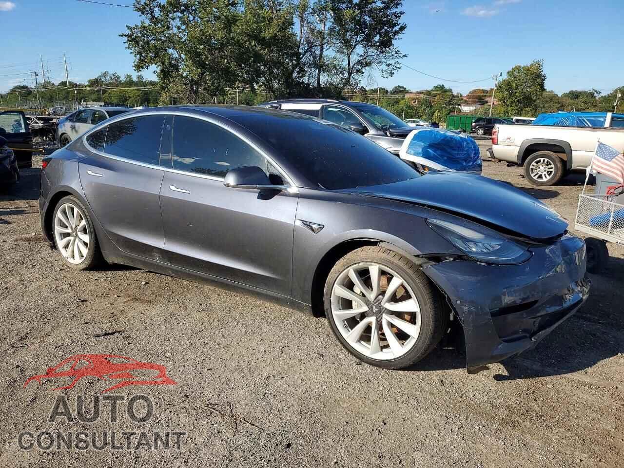 TESLA MODEL 3 2018 - 5YJ3E1EA9JF059539