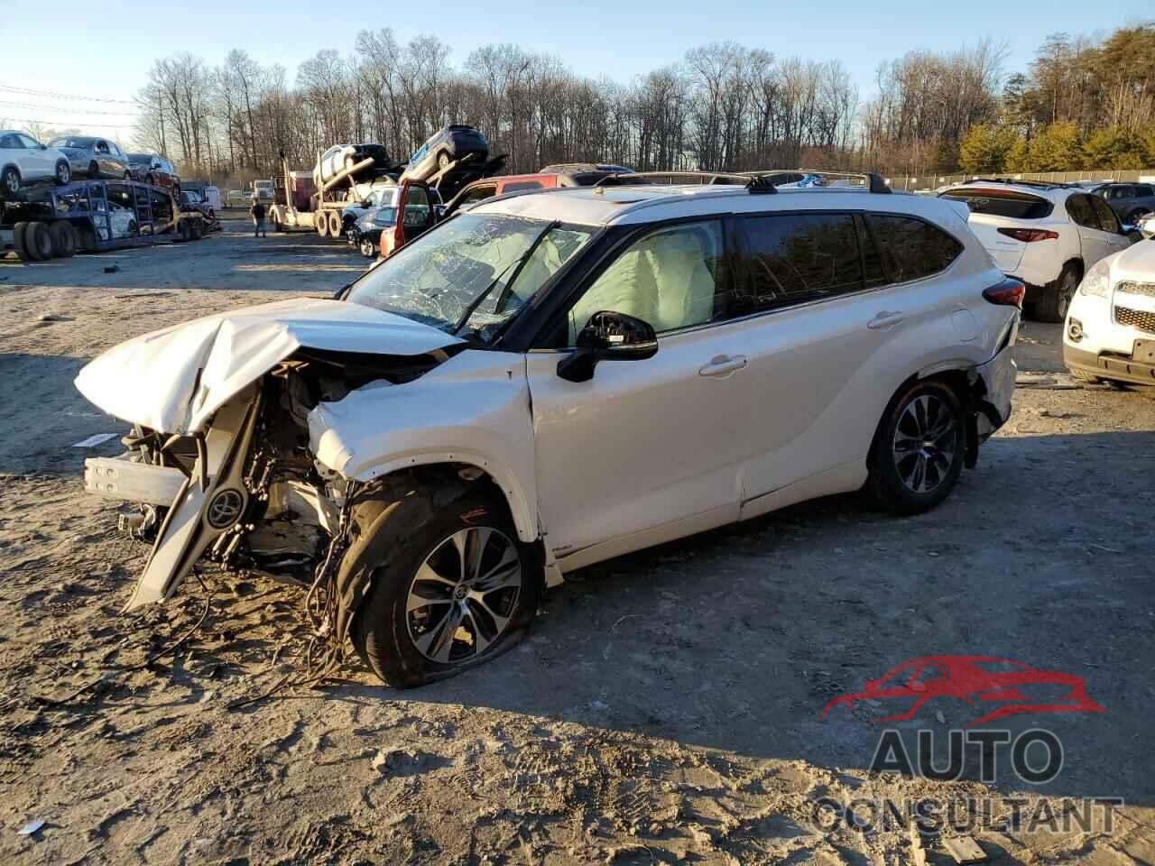 TOYOTA HIGHLANDER 2022 - 5TDHBRCH8NS538324