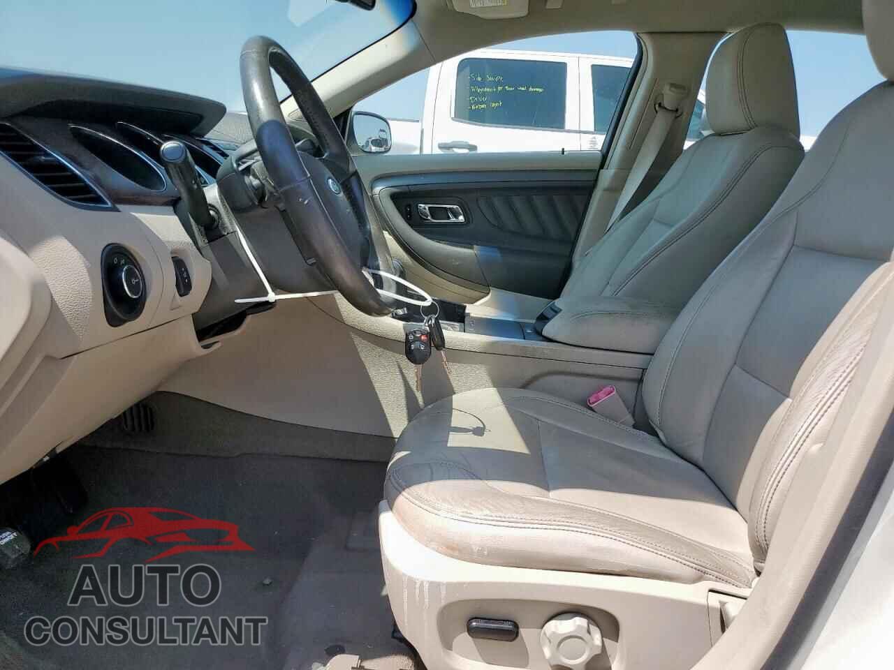 FORD TAURUS 2011 - 1FAHP2EW3BG136260
