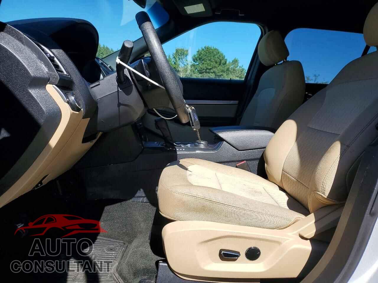FORD EXPLORER 2016 - 1FM5K8B89GGC92732