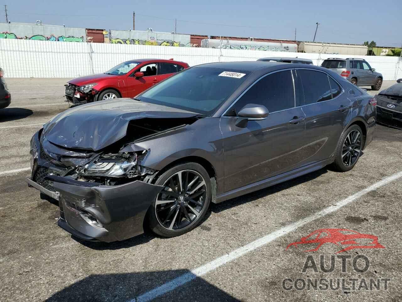 TOYOTA CAMRY 2018 - 4T1B61HK5JU134169