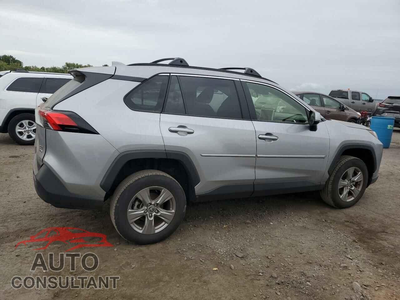 TOYOTA RAV4 2023 - JTMP1RFV4PD094387