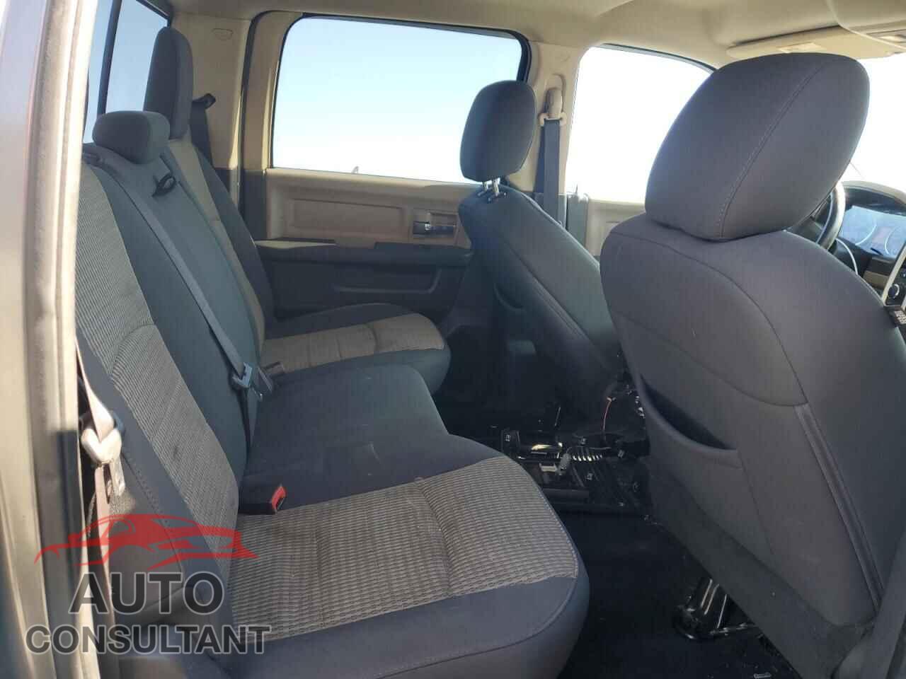 DODGE RAM 1500 2012 - 1C6RD7LT1CS285432